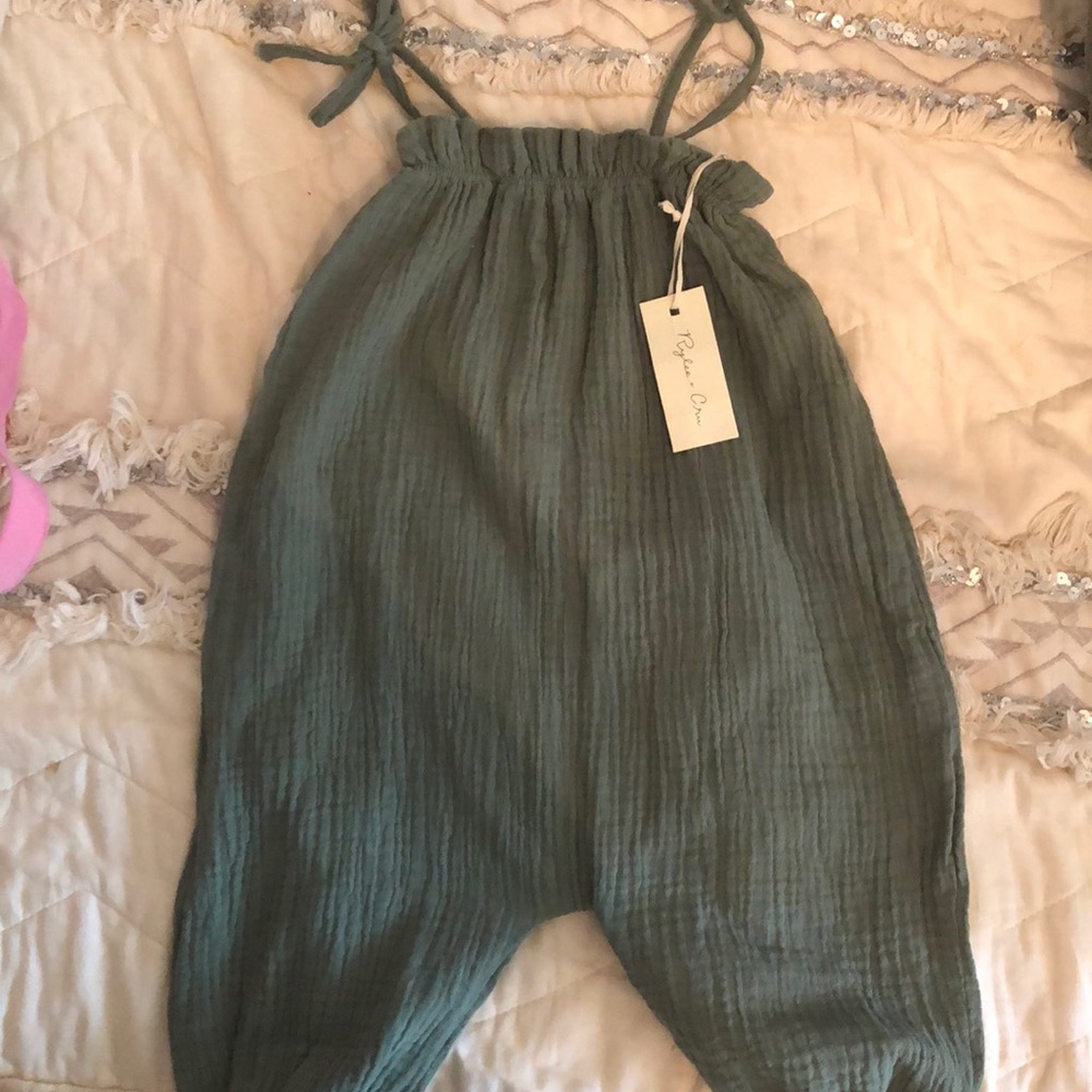 Rylee + Cru bubble jump suit size 12-18m